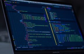 Zed editor 1.0 - editor de código escrito em Rust com renderização GPU
